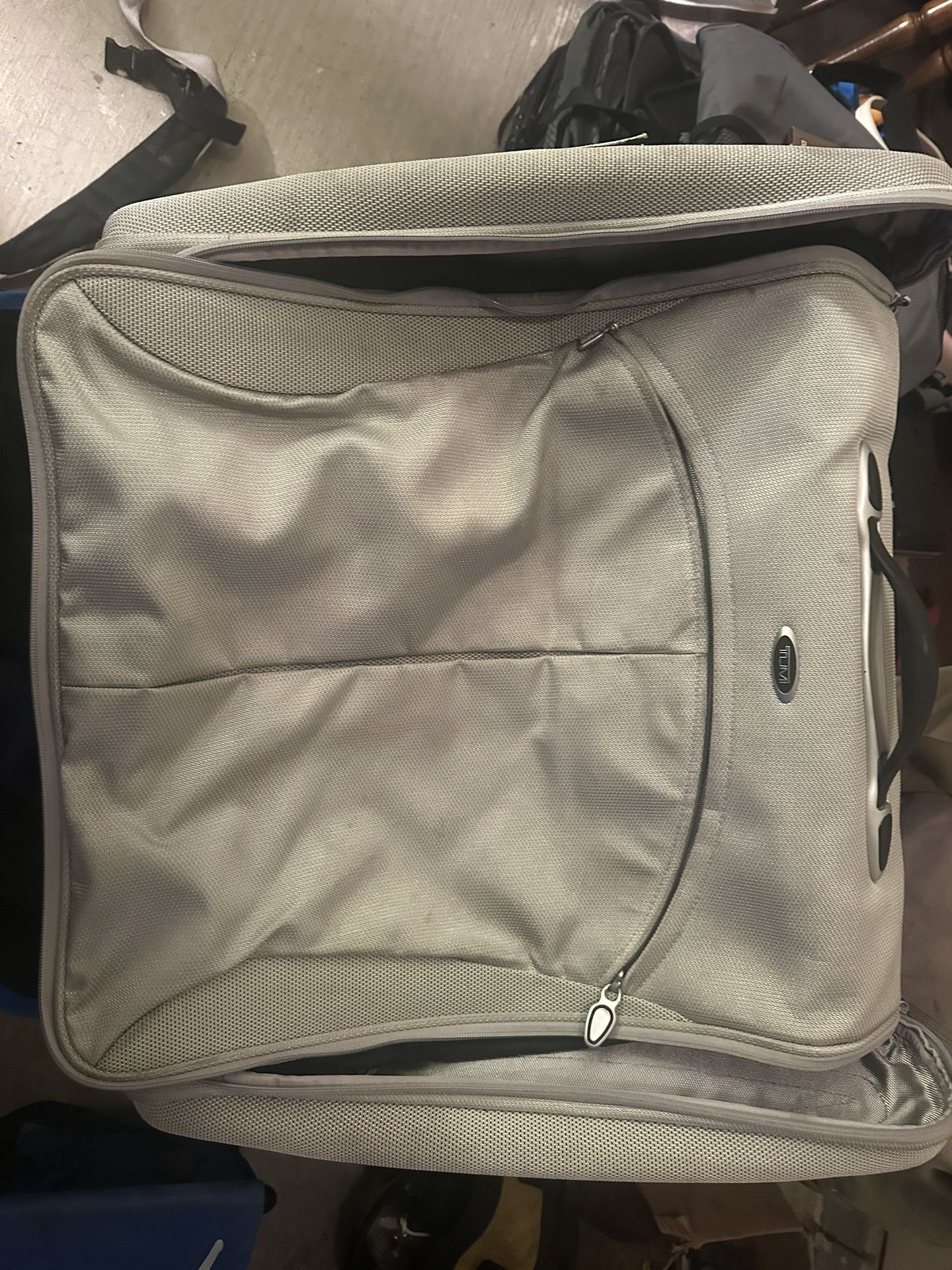 Garment Bag for in Irving, TX - OfferUp