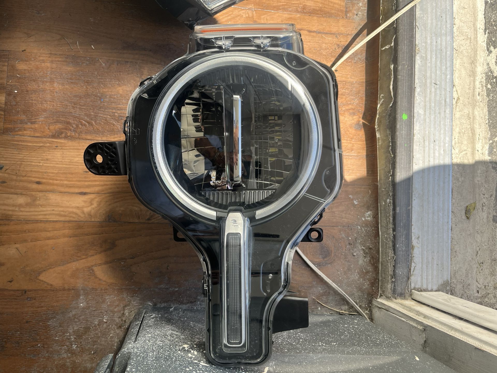 2022-24 Ford Bronco Right Headlight