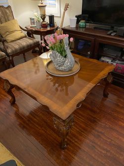 Large coffee table  $125 OBO
