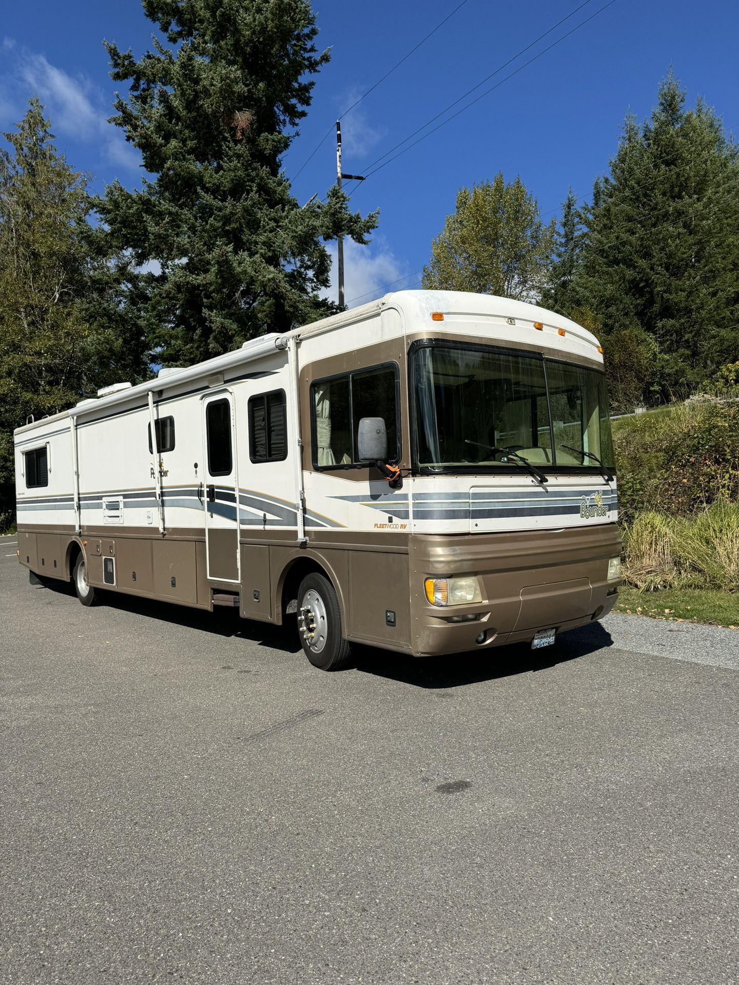 Bounderr Rv RV Motorhome Fleetwood Bounder Class A Diesel 2000, 77716 miles 39 feet ...