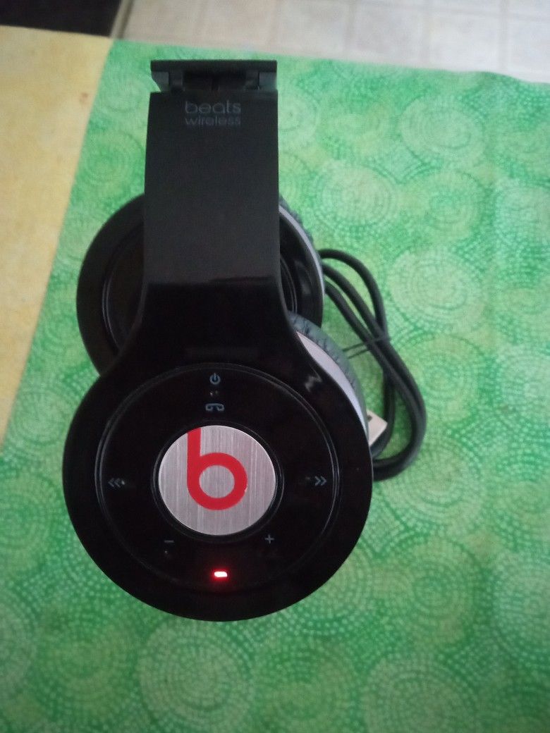 BEATS WIRELESS BLUETOOTH BY DR DRE HEADPHONES STEREOS