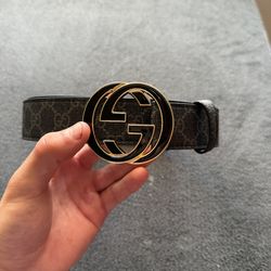 ($60) Black Gucci Belt With Black & Gold Buckle