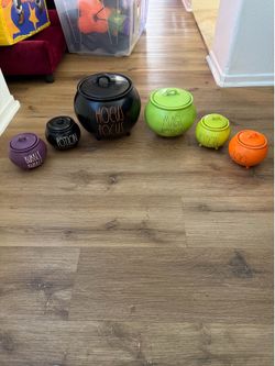 Halloween Witches Cauldron