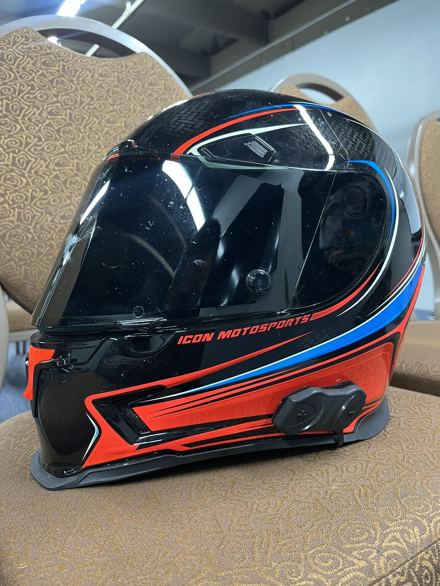 female motorcycle helmets DOT Approved Daytona Half Face Helmet 400 lb capacity Women's Motorcycle Helmets (The Volume:58L This helmet meets or