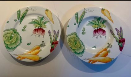 Crate and Barrel large bowl and serving plate. Sold as set