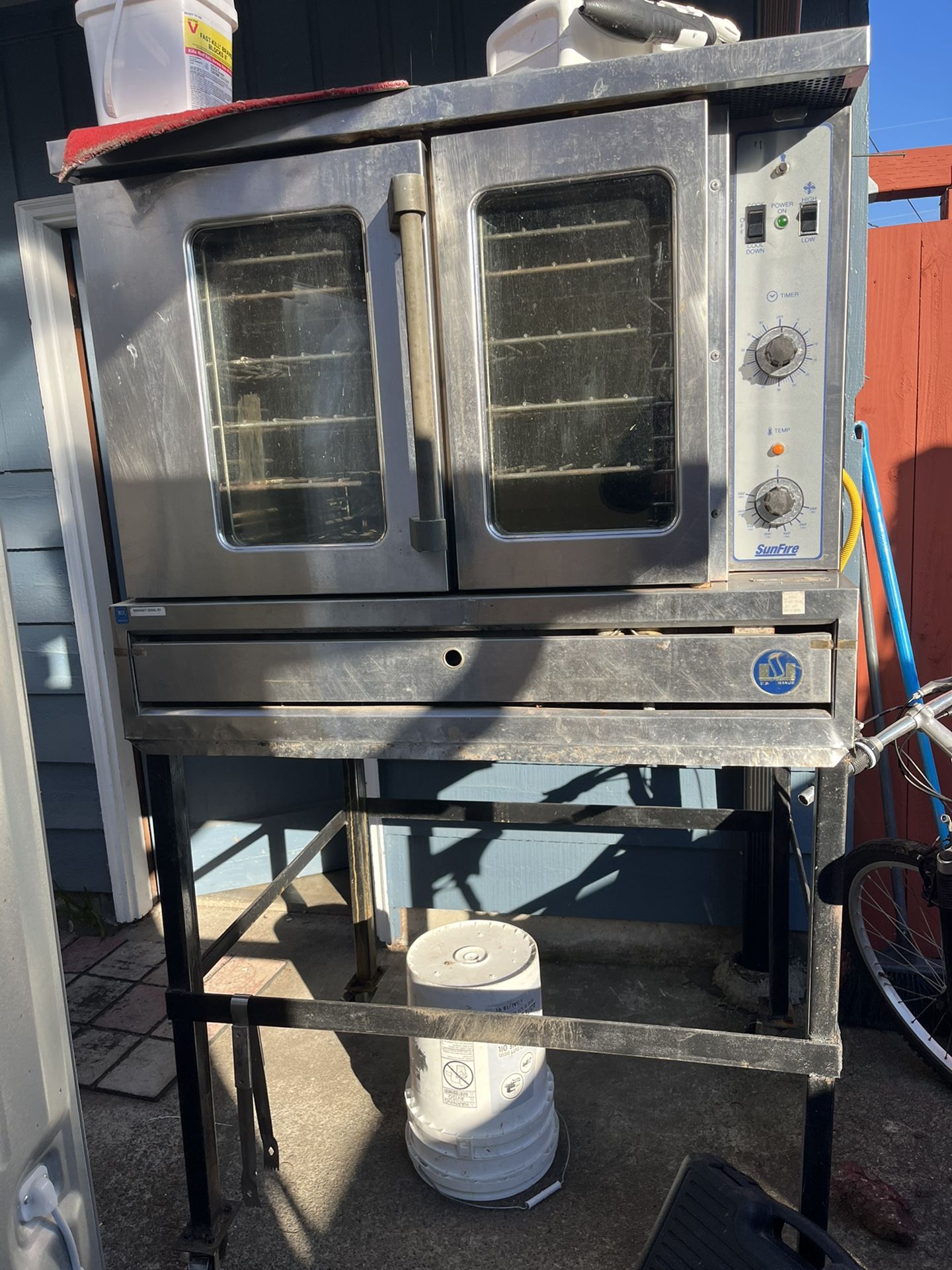 Convection Propane Commercial Sunfire Oven for Sale in Edgewood, WA