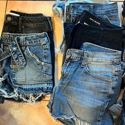 Women shorts good brands all for$60