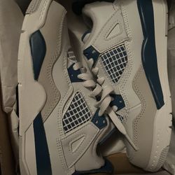Jordan 4 Retro Unisex Size 12c Brand New