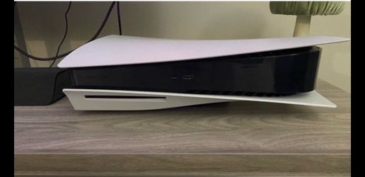 PS5 & 2 Controllers