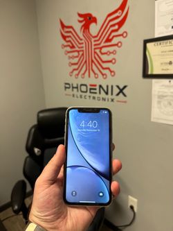 iPhone XR 128gb White Unlocked 90% Battery