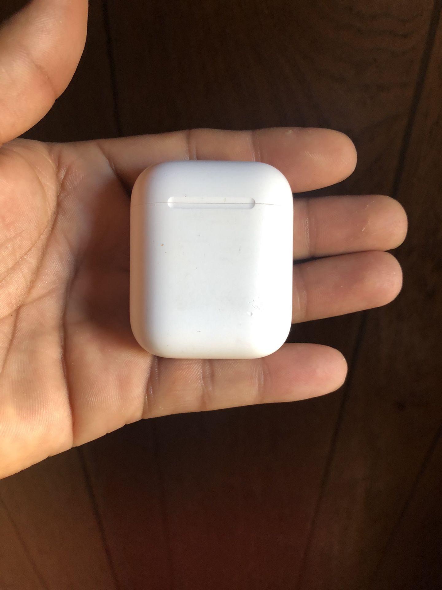 AIRPODS 2ND GENERATION *GREAT CONDITION*