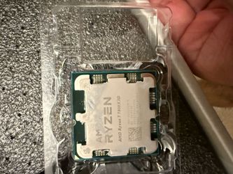 AMD Ryzen 7 7800 X3D