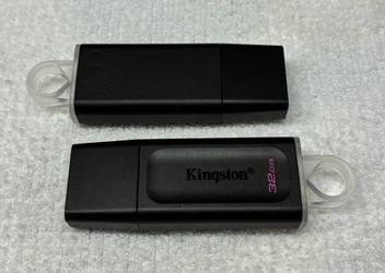 Qty 2 - Kingston DataTraveler Exodia 32GB 3.0 USB Flash Drive with cap