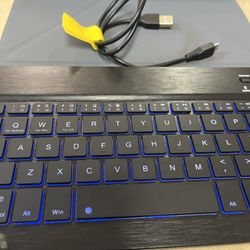 Wireless Bluetooth Keyboard 