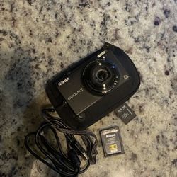 Nikon Coolpix Camera S6100