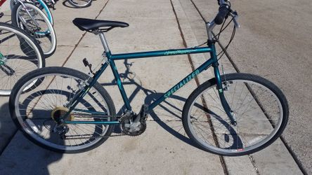 Men's Specialized Bike Very Good Condition Brand New Tires