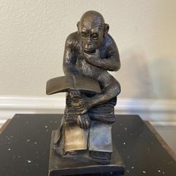 Vintage  Marwac Darwin Thinking Monkey w/ Human Skull on Books Statue Sculpture  7”T