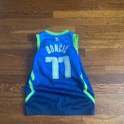 luka doncic city jersey kids small for Sale in Maplewood, NJ - OfferUp