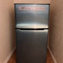 4ft Frigidaire Stainless Steel Door Refrigerator