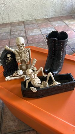 Halloween Decor