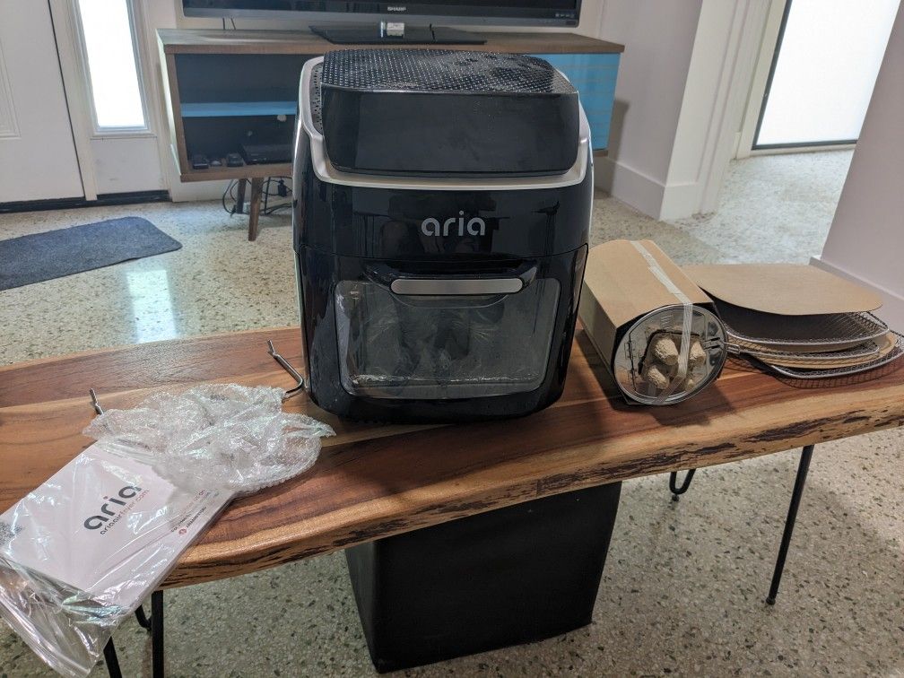 Air Fryer. Like new. Barely used.