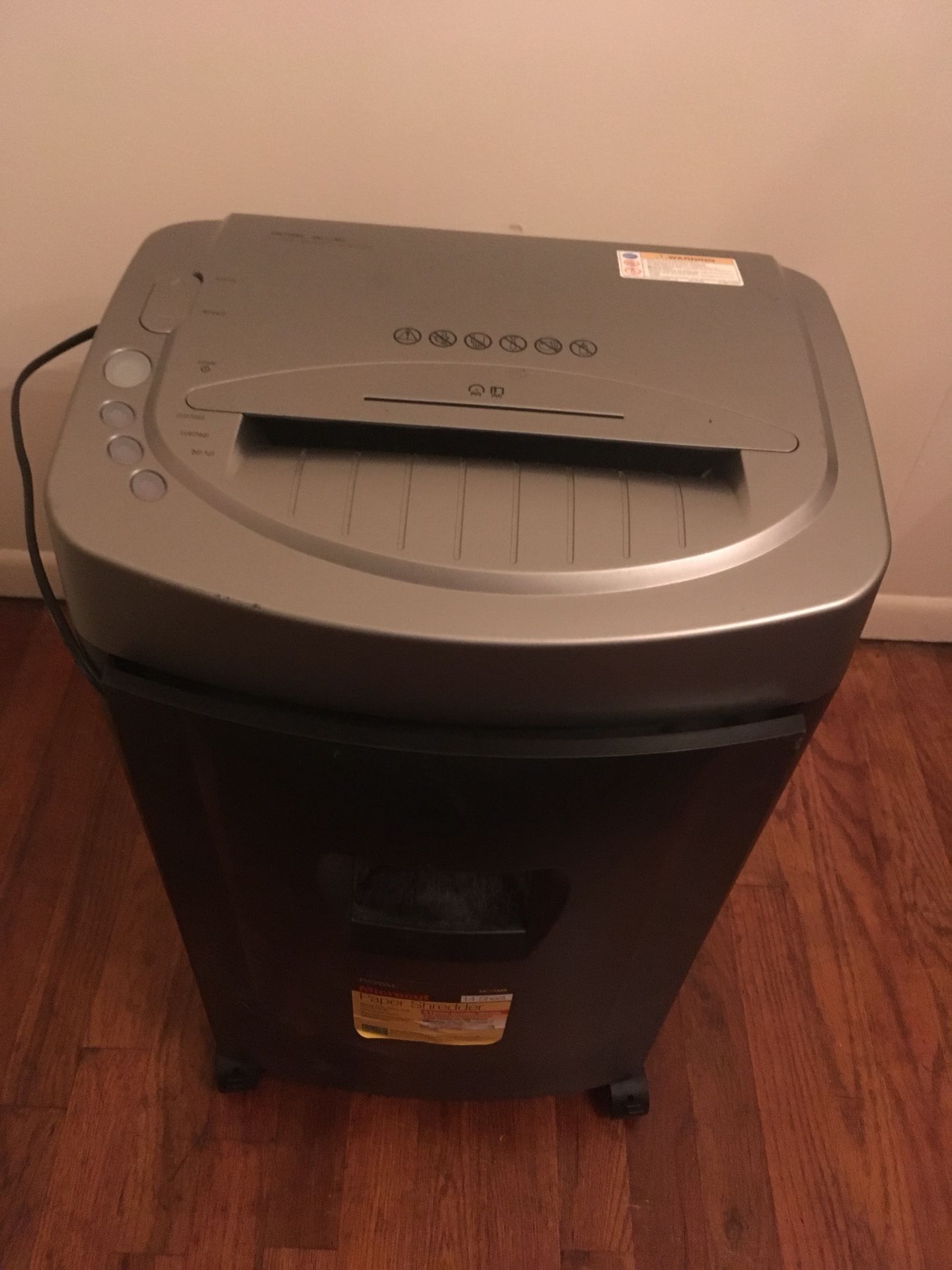 Royal MC 14 MX Paper shedder works great !!