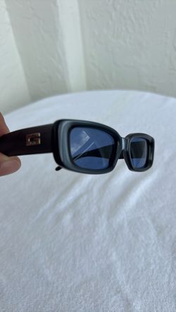 Gucci navy blue sunglasses