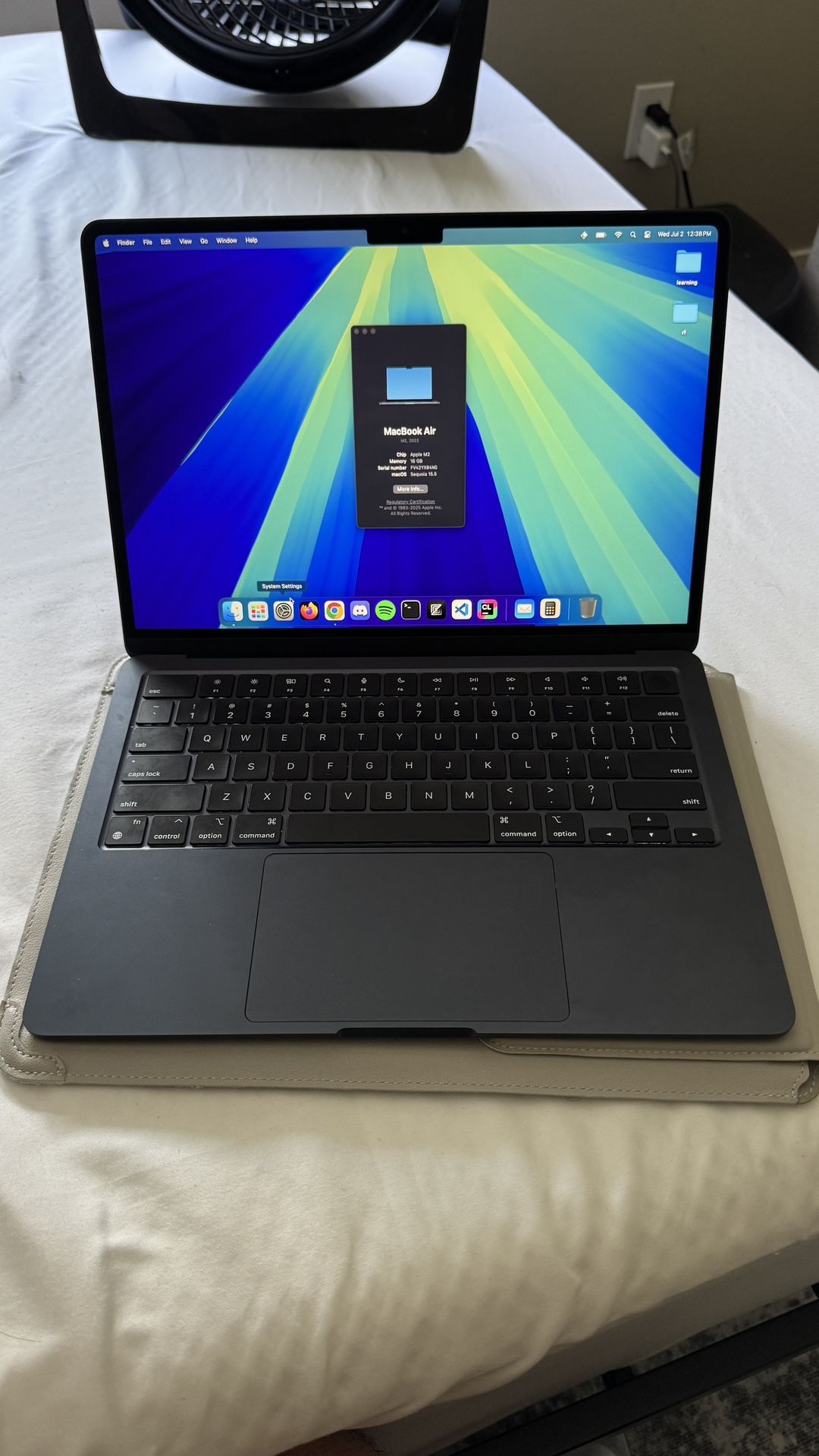 13” MacBook Air M2 (16gb, 256gb), With Factory Warranty