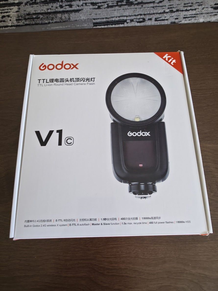 Godox V1C speedlight for Canon Cameras (V1)