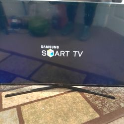 42 In Samsung Smart Tv.  Works Great