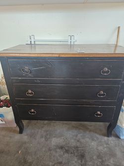 Dresser
