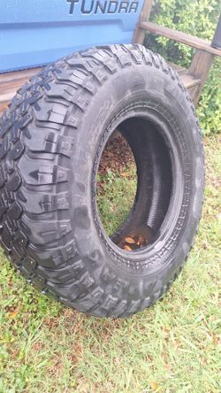 265/75 16 Falken MT (one tire)