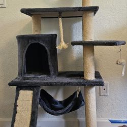 Cat Tree/ Scratching Post