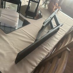 Tv Swivel Wall Mount For 50” And Larger Tv