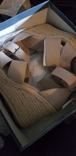 Womens Shoes