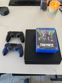 PS4 slim + more