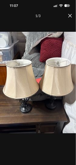 Set Of 2 Plug In Lamps.