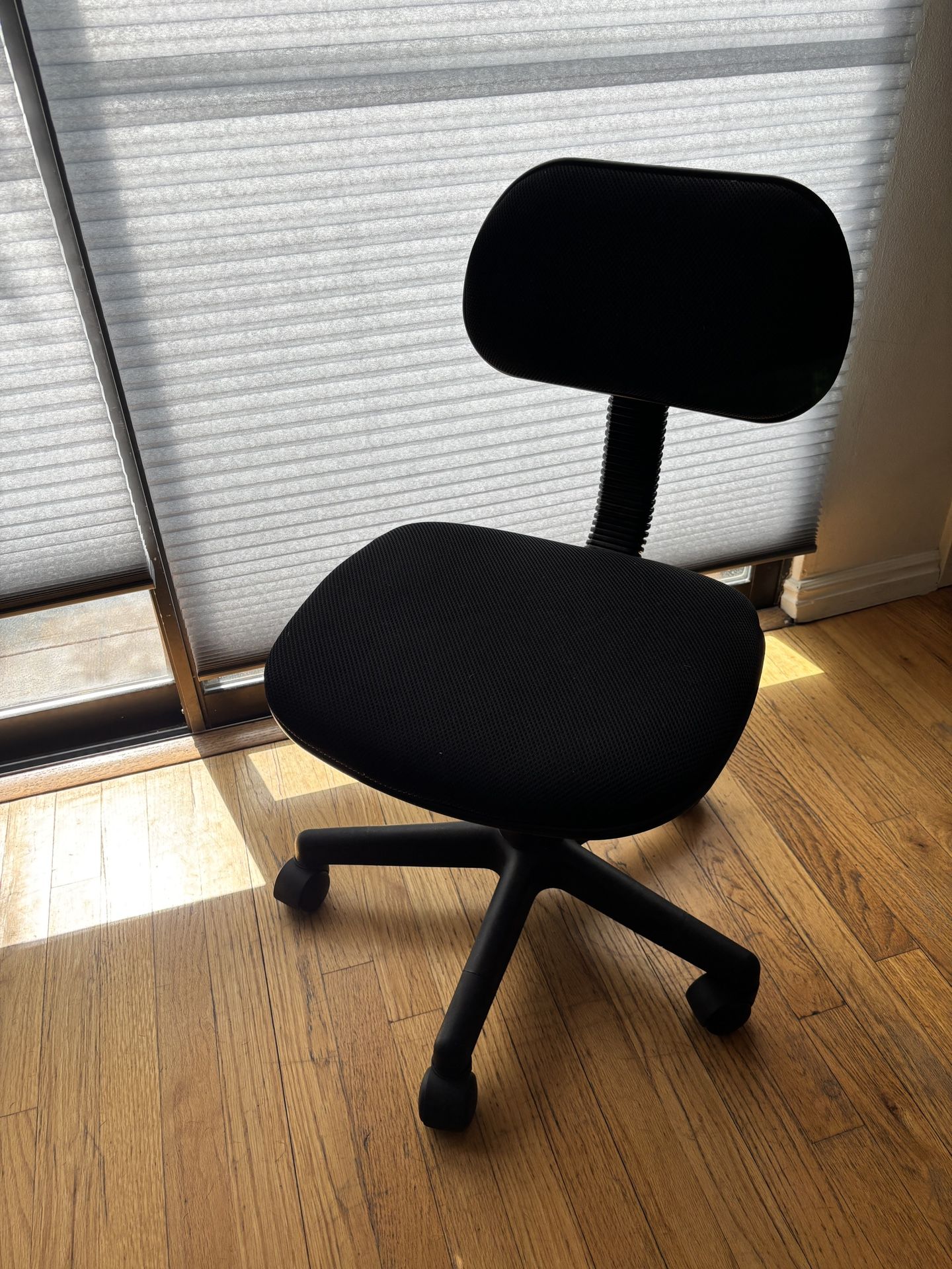 Basic Black Office Chair