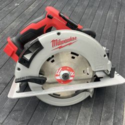 Milwaukee 7 1/2 Circular Saw