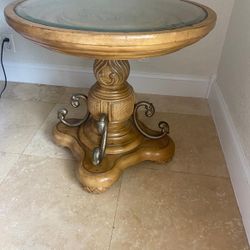 Circle End Table 