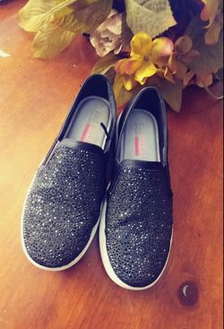 Skechers slip on girl black shoes size 2