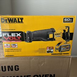 Dewalt Reciprocating Saw 60V With 9.0 Ah Battery - NEW IN BOX