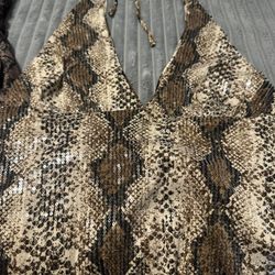 New  Cute 👚 Size M/L