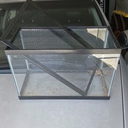 Fish Tank/ Terrarium