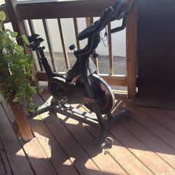 Urevo Exercise bike