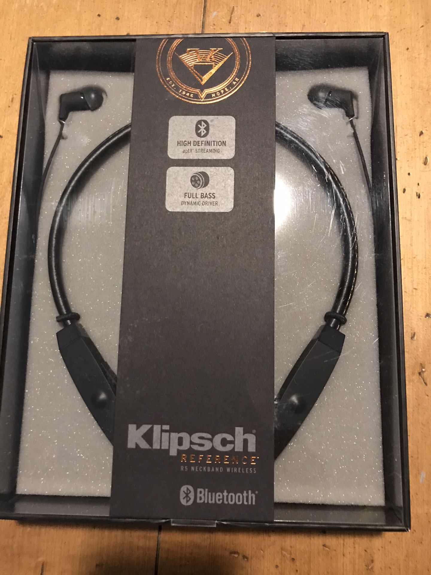 Klipsch reference R5 neck band Bluetooth Headphones