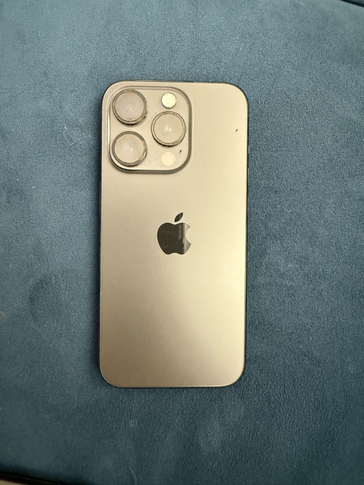 Black iPhone 15 Pro