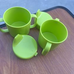 Cups Set 2 Dlrs
