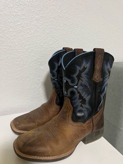 Ariat boys boots 1.5