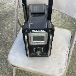 Makita Bluetooth Radio